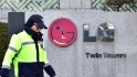 Samsung and LG go to war over 4 damaged washing machines