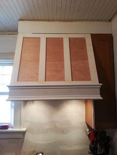 Confessions of a DIY-aholic: How to build a shaker style range hood