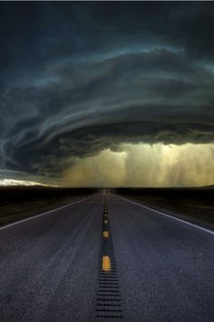 Super Cell Storm, Montana photo via stvd, labeled Nov.23, 2013 (idk if this happnd tht day, or was just posted then.   *WOW! FASCINATING ...NATURE'S WRATH, JG