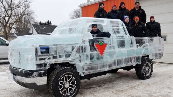 canada-ice-truck