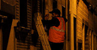 Uși și ferestre bătute în cuie la casa din Bruxelles a teroriștilor