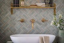 Bathroom Remodel Ideas / Bathroom remodeling cost and decor ideas.  / de HomeAdvisor