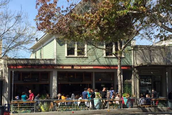 And for those of you who haven't been to Berkeley since Cody's Book's closed, there already IS a Berkeley parklet -- outside the ever-popular Cheeseboard Pizza.