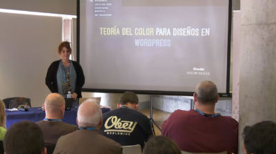 Mónica Martín: Teoría del color para temas WordPress