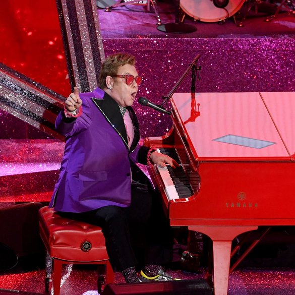 Elton John Performs at Oscars 2020