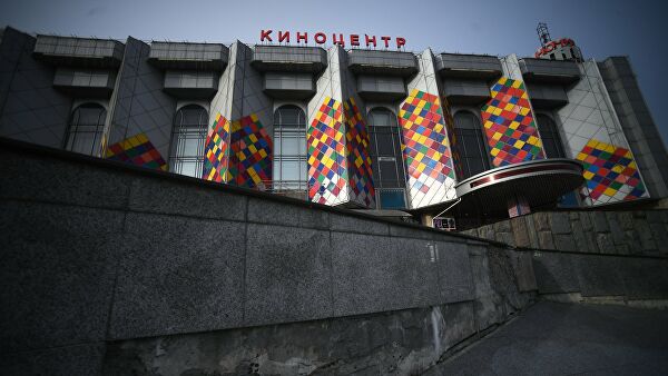 дание киноцентра Соловей на Красной Пресне в Москве