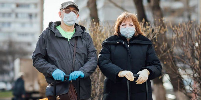 Врачи призывают москвичей остаться дома на майские праздники