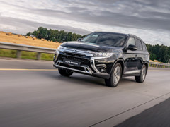 Обновленный Mitsubishi Outlander: на вид такой же, а едет иначе