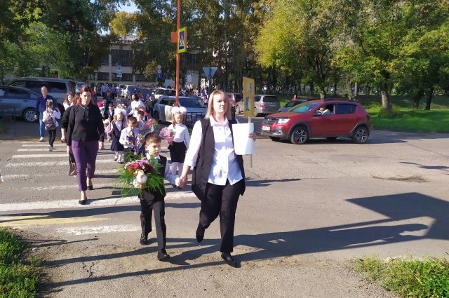 Торжественные линейки только у первоклассников и выпускников.