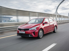 Что поменялось в Kia Rio? Тест обновленного седана