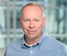 Headshot photo of David Schellhase