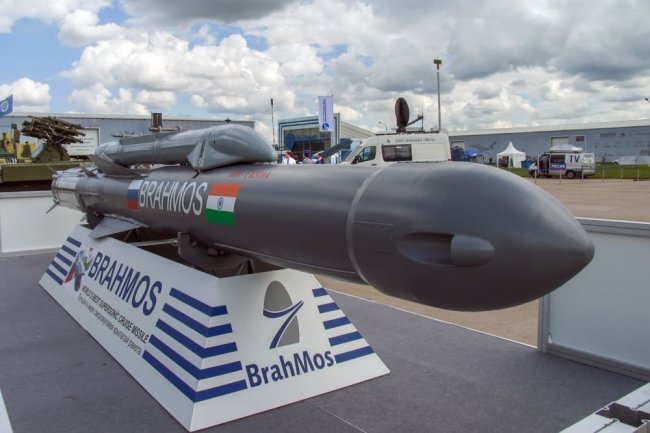 Индия успешно запустила крылатую ракету BrahMos