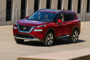 Nissan приступает к продажам нового X-Trail