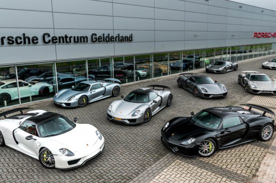 Acht Porsche 918 Spyders