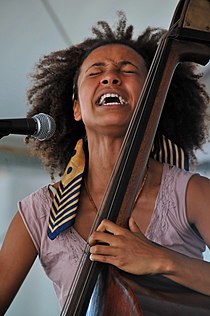 Esperanza Spalding beim Newport Jazz Festival 2008