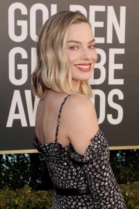 Vogue Singapore February 2021 - golden globes beauty makeup Margot robbie Chanel