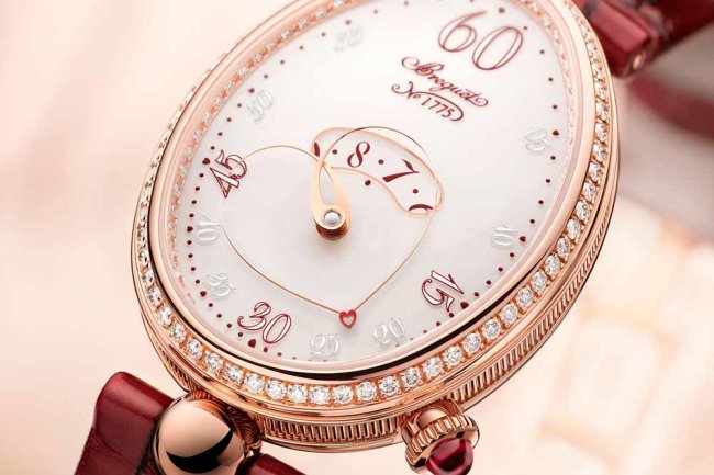 Breguet представили необычную версию знаменитых часов Reine de Naples («Королева Неаполя») с «живым» циферблатом