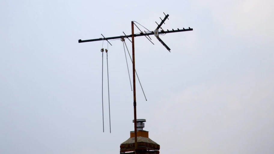 a digital antenna on top of a house