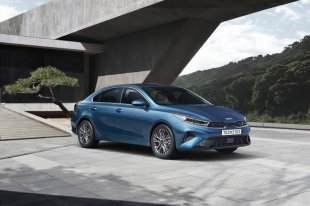 Kia раскрыла внешность нового Cerato