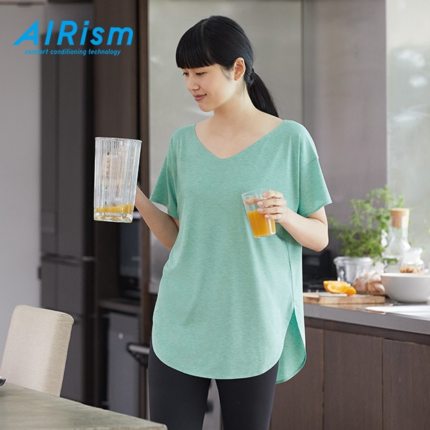 AIRISM SEAMLESS V NECK LONGLINE SHORT SLEEVED T-SHIRT