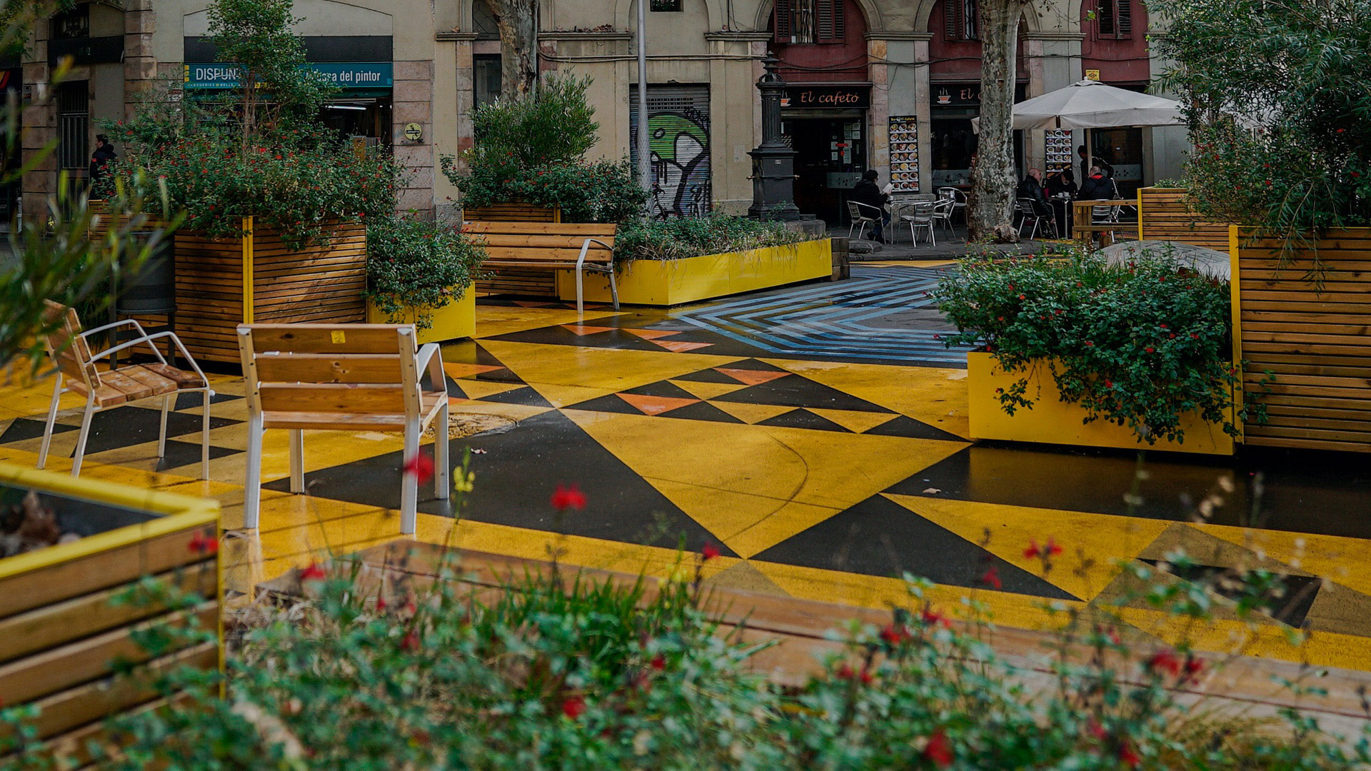 carrer amb peces d'urbanimes tactic