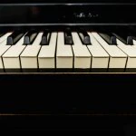 piano keyboard