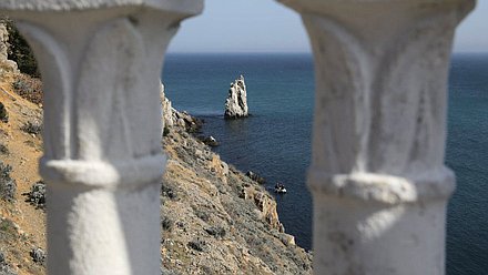 Ялта, парус, море, Крым, скала