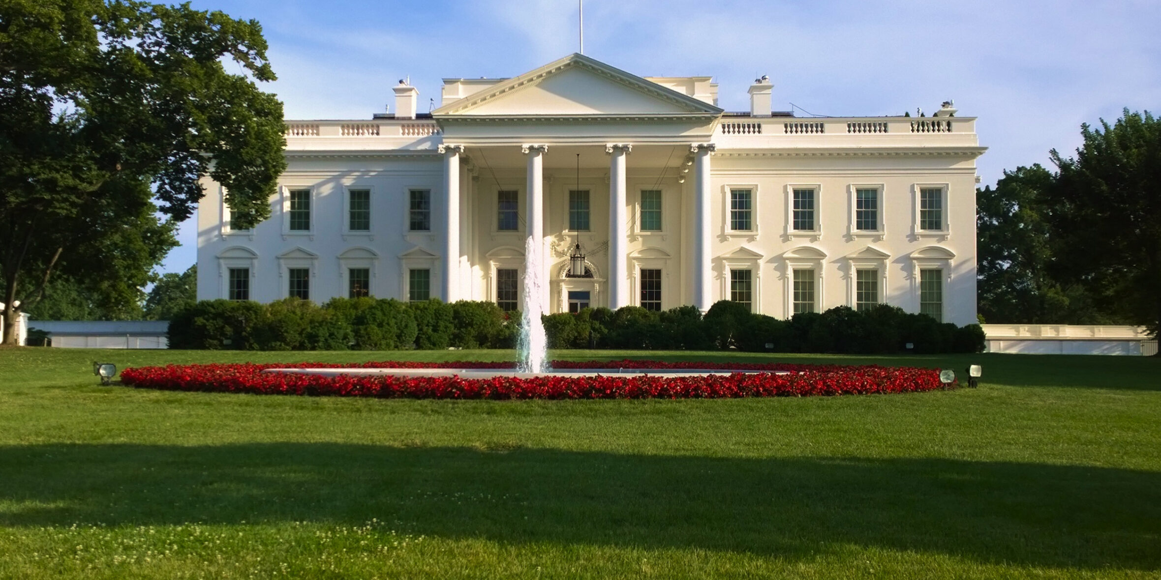 The White House, viewed at sunrise