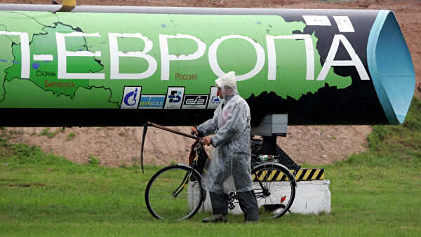 Мужчина в районе Слонимской компрессорной станции в Белоруссии