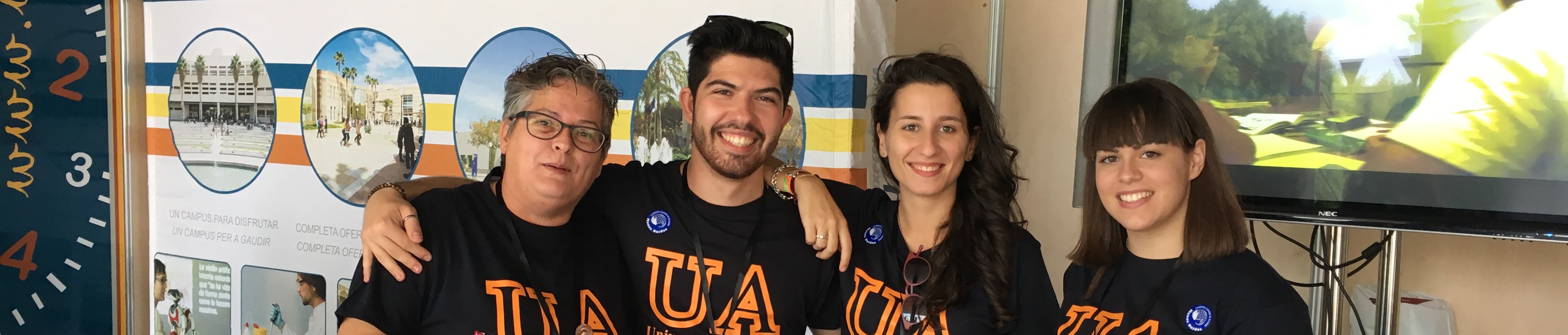 Estudiantes voluntarios de la Universitat d'Alacant