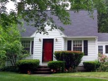 Cape Cod homes are popular among Boston&#039;s architecture, as they first appeared in New England. (Photo courtesy of Angie&#039;s List member Barbara J.)