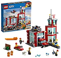 LEGO City Fire Caserma dei Pompieri, Set di Costruzioni con Fuoristrada Giocattolo, Scooter Acquatico, Drone e 3...