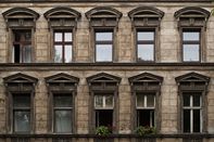 relates to How Berlin's Mietskaserne Tenements Became Coveted Urban Housing