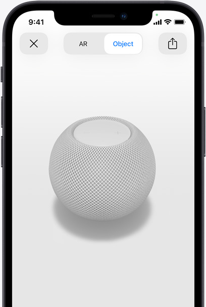 iPhone 螢幕上顯示白色 HomePod 的 AR 畫面。