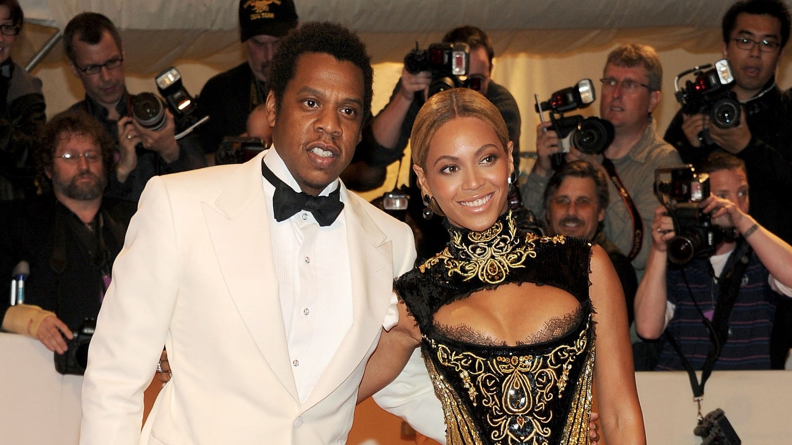 Image may contain Human Person Premiere Fashion Jay Z Red Carpet Red Carpet Premiere and Beyonc