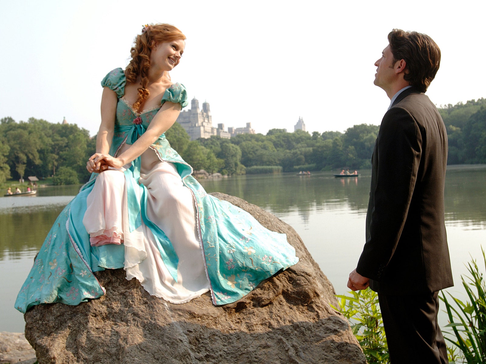 ENCHANTED  Amy Adams Patrick Dempsey 2007.