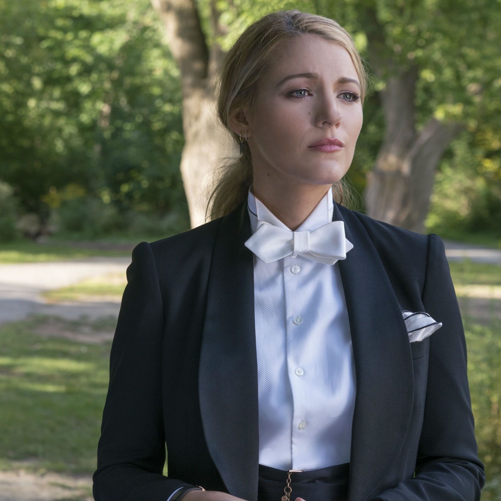 A Simple Favor Blake Lively Anna Kendrick dark comedies dark humour on Netflix