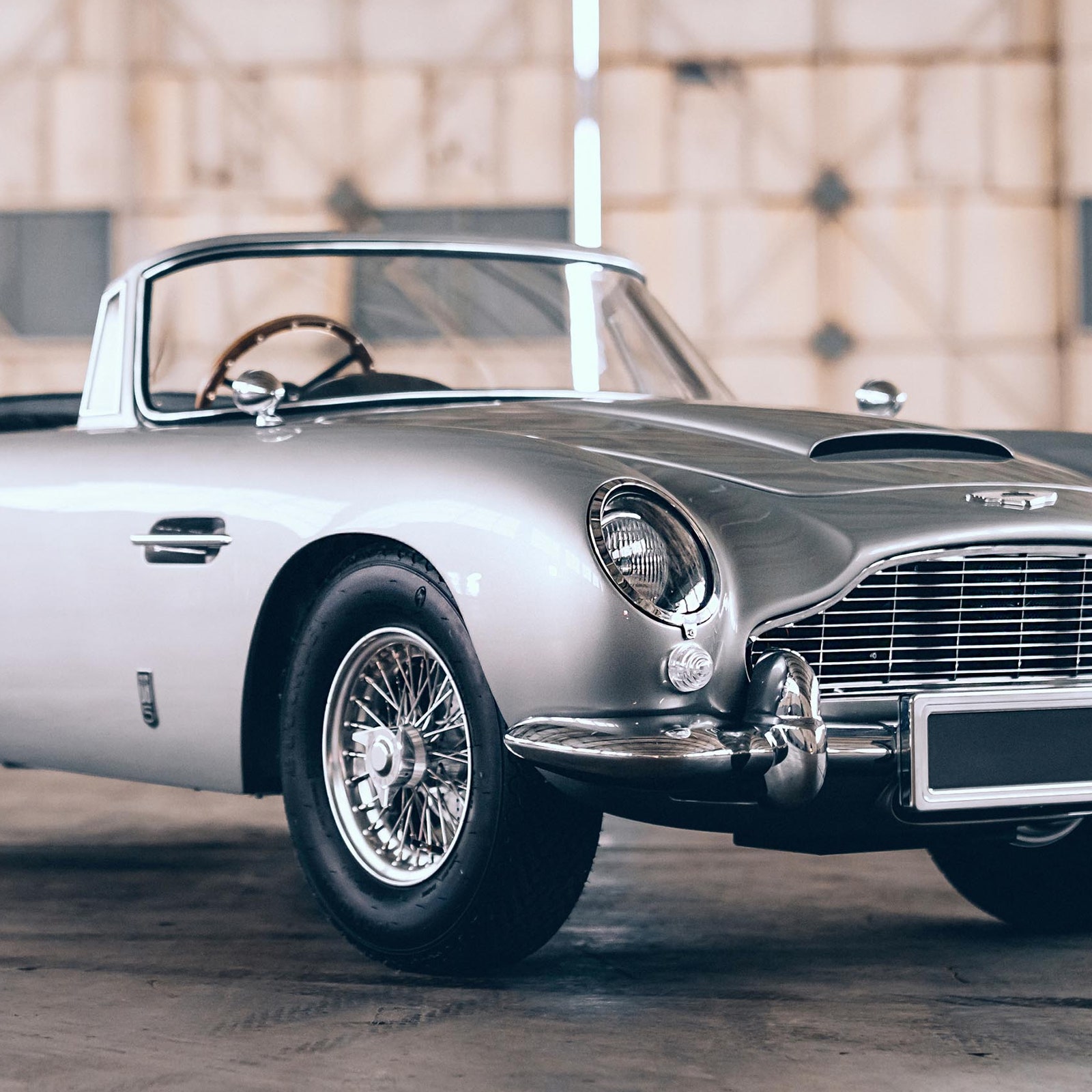 Una Aston Martin DB5 Junior in scala del valore di 90.000 sterline per celebrare il 25 film di James Bond No Time To Die