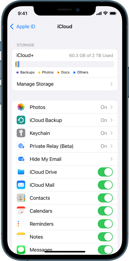 La pantalla de configuración de iCloud mostrando el indicador de almacenamiento de iCloud y una lista de funciones, como Mail, Contactos y Mensajes, que se pueden usar con iCloud.