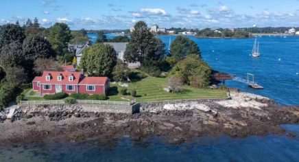 Spectacular Waterfront Estate From 1669 Is This Week’s Oldest Home