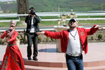 Рамзан Кадыров и певица Амина Ахмадова на ипподроме в Гудермесе во время открытия конноспортивного праздника, 2010 год