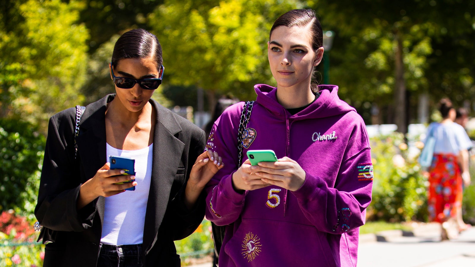 Nora Attal et Vittoria Ceretti lors de la Fashion Week haute couture automnehiver 20192020