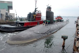 Navy engineer, wife accused of trying to sell nuclear submarine secrets