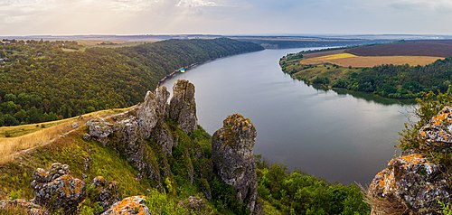 Пагорби над Дністром. Панорама.jpg