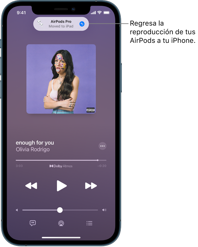 La pantalla de reproducción en Apple Music mostrando una canción que está en pausa. En la parte superior de la pantalla hay un aviso que dice “AirPods Pro: Audio del iPad” con un ícono que permite cancelar el cambio.