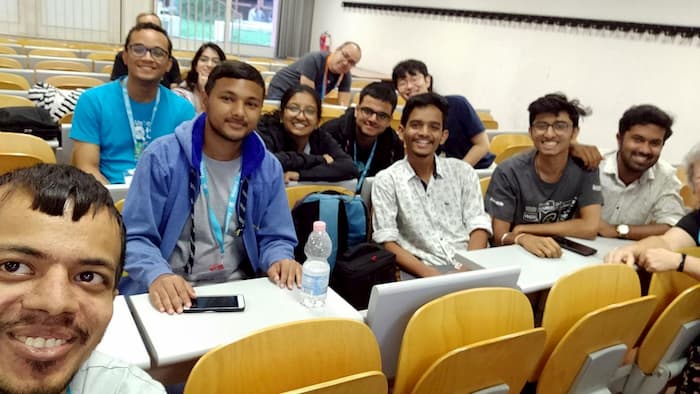 Photo de groupes des étudiants au « Google Summer of Code » dédié à KDE.