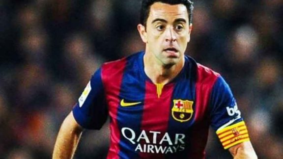 Xavi será o novo treinador do Barcelona após demissão de Ronald Koeman, diz jornal