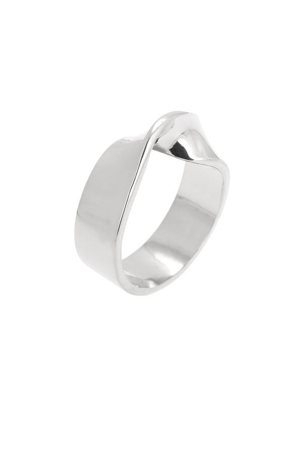 LOKA SINGLE TWIST RING