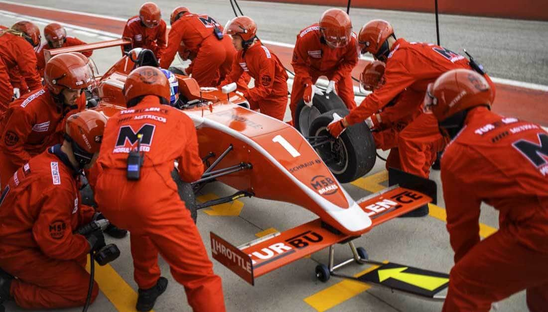 arrêt en pit-stop en Formule 1