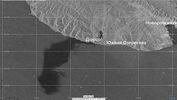 Разлив нефти у Новороссийска. Спутниковая съемка Института космических исследований РАН